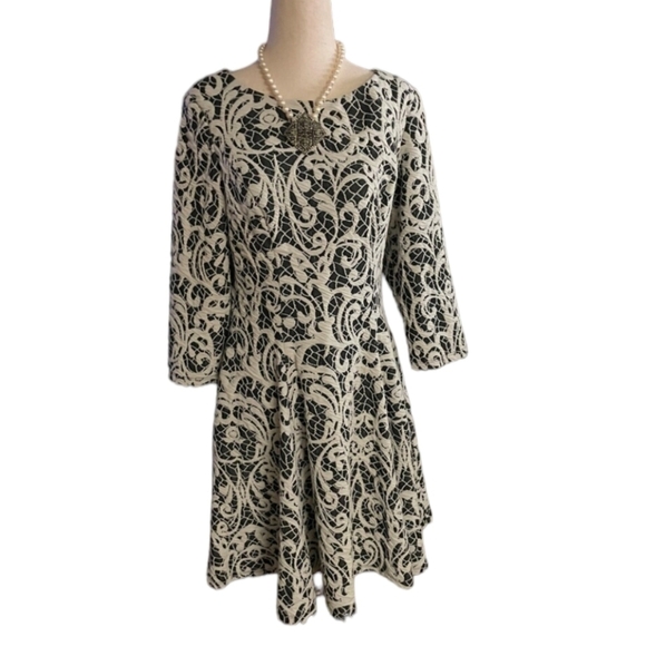Eliza J black/ white Scroll knit fit And flare Office Siren career dress Sz 8P - Picture 9 of 10